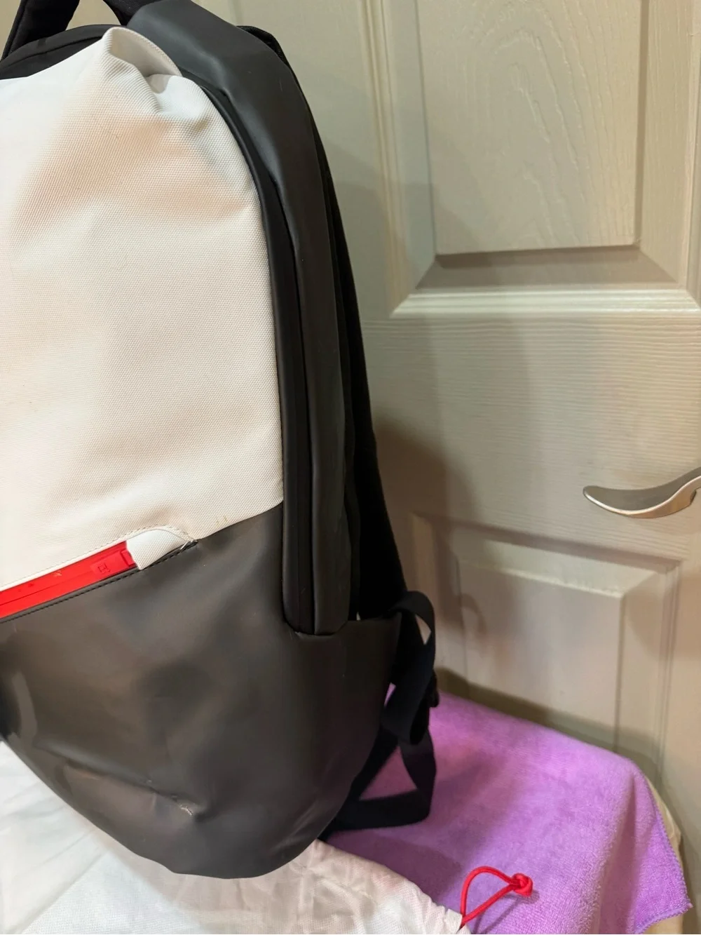 OnePlus Urban Traveler Backpack Arctic White Laptop Bag NWT Dust Bag Deadstock